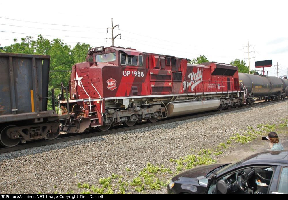 UP 1988 rolls by as a dpu on NS 10K